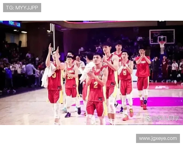 中国男篮迎战菲律宾队全力争胜，备战亚洲杯决赛之路开启
