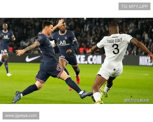 法甲联赛最新动态巴黎圣日耳曼再度迎来强敌挑战 球迷热议赛季走势