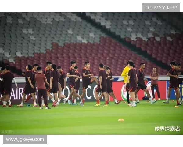 国足世预赛关键战迎生死考验主帅调整阵容力争出线球迷期待反弹