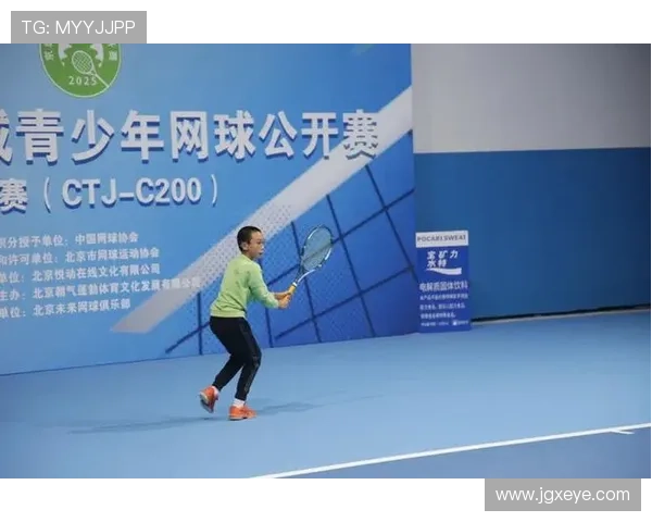 新生代崛起与老将坚守交织网球赛季迎来格局重塑之年全球赛场风云变幻