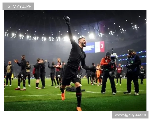 欧洲足球赛季开启豪门争霸战 新援加盟成焦点明星球员表现引关注