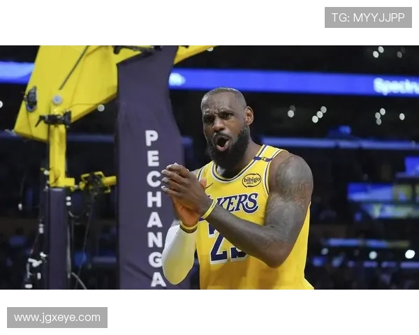 湖人逆转勇士上演精彩对决詹姆斯关键时刻再度发威助队取胜再创佳绩